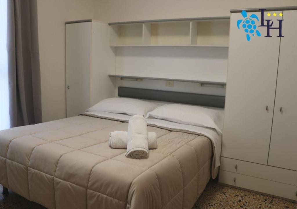 בורדיגרה Hotel Lora Rda Luxury מראה חיצוני תמונה
