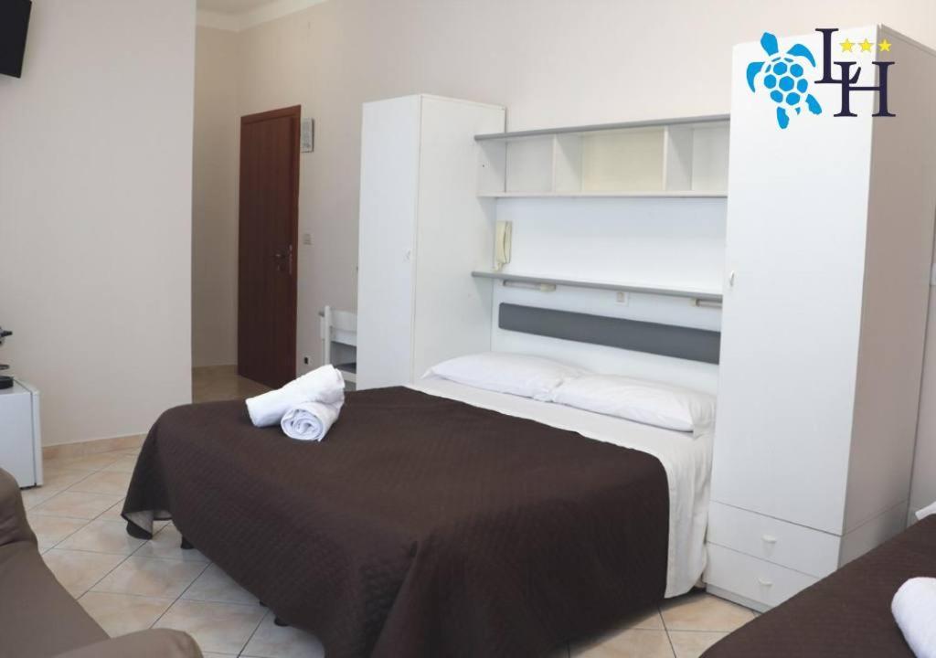 בורדיגרה Hotel Lora Rda Luxury מראה חיצוני תמונה