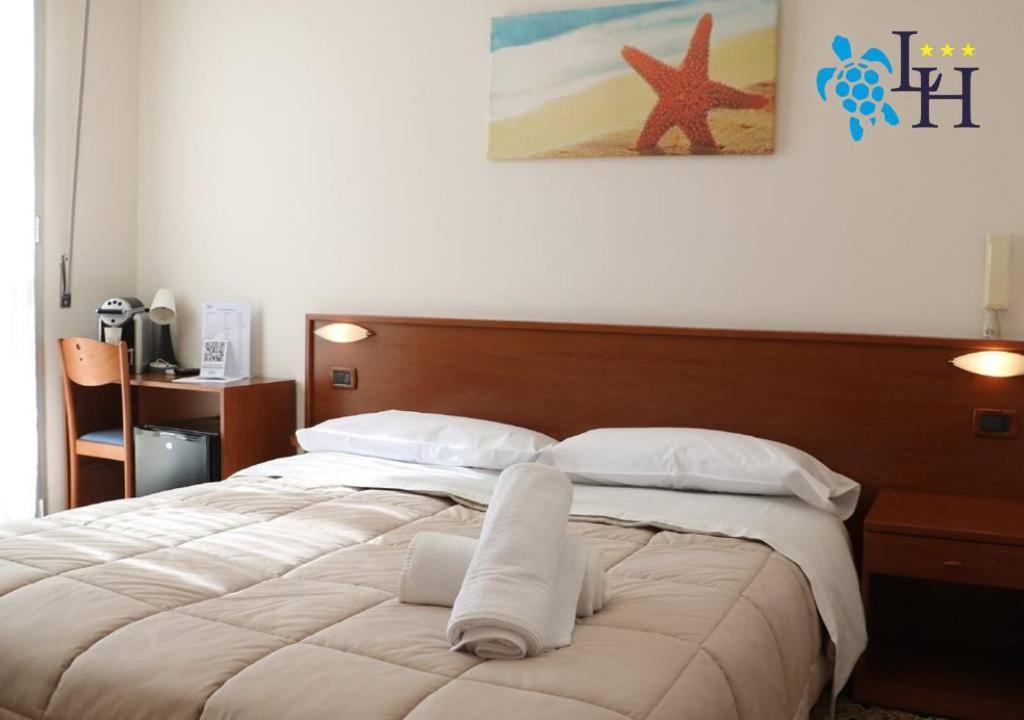 בורדיגרה Hotel Lora Rda Luxury מראה חיצוני תמונה