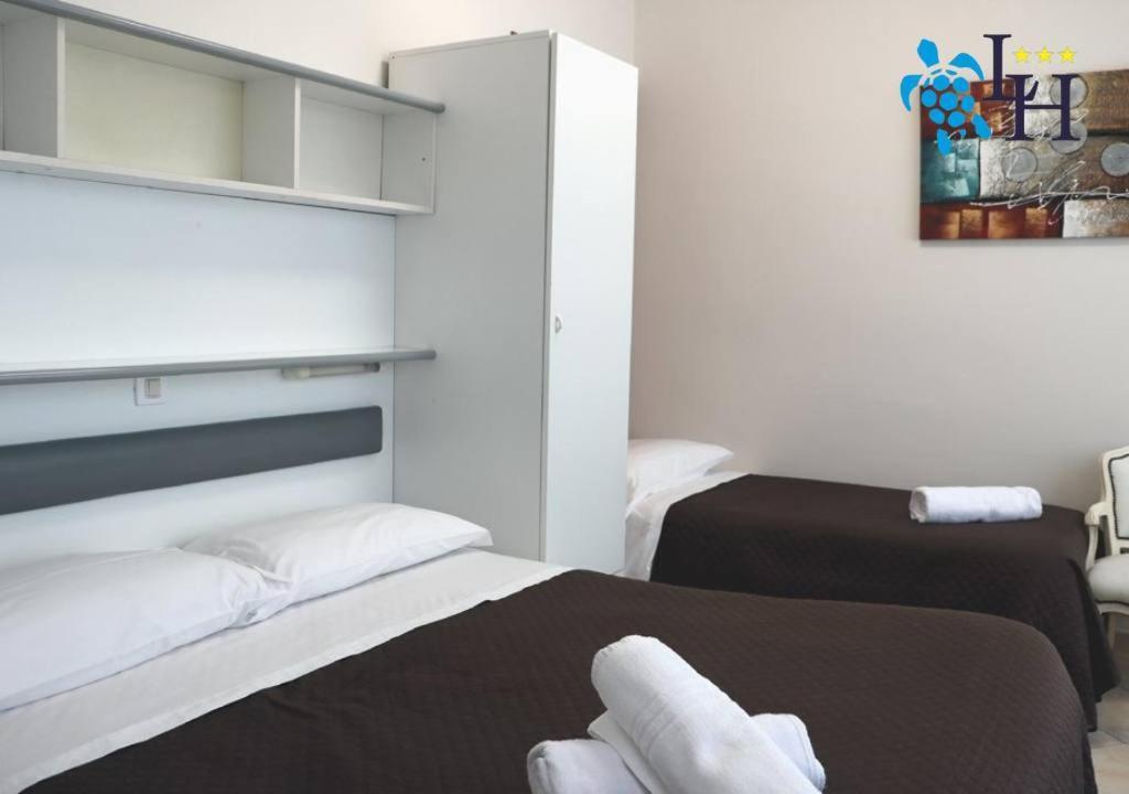 בורדיגרה Hotel Lora Rda Luxury מראה חיצוני תמונה
