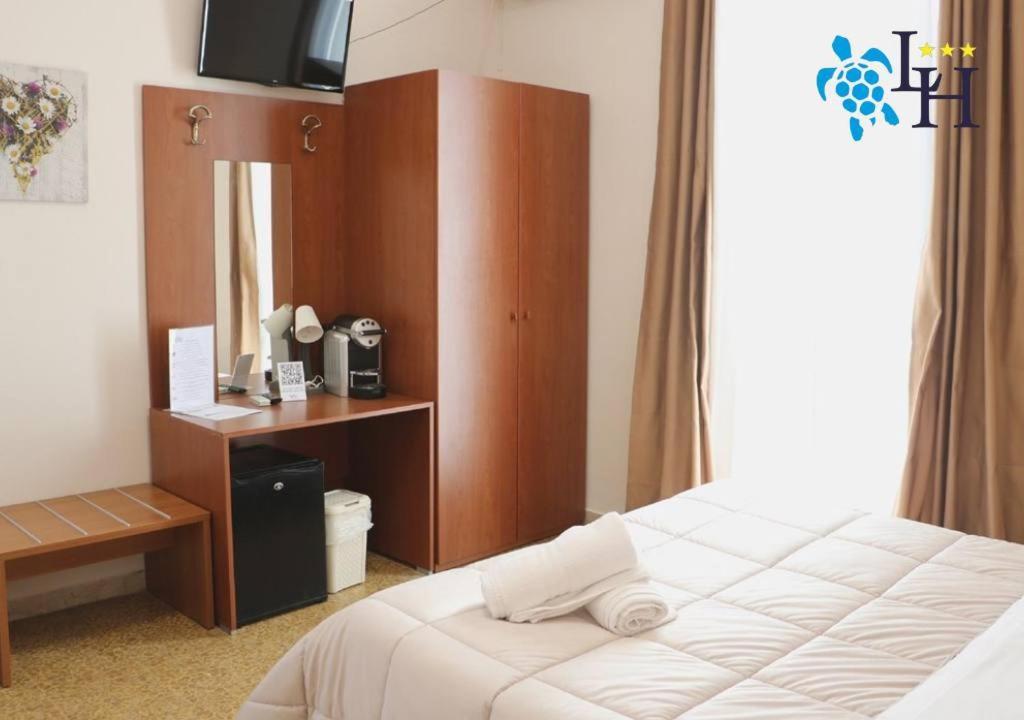 בורדיגרה Hotel Lora Rda Luxury מראה חיצוני תמונה
