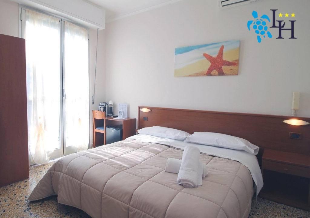 בורדיגרה Hotel Lora Rda Luxury מראה חיצוני תמונה