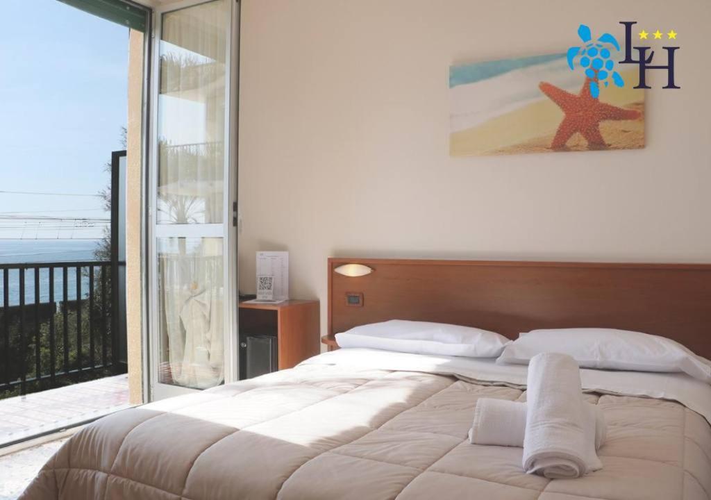 בורדיגרה Hotel Lora Rda Luxury מראה חיצוני תמונה