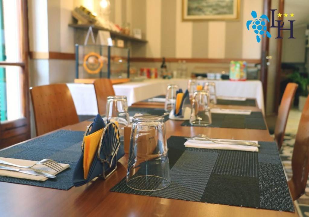 בורדיגרה Hotel Lora Rda Luxury מראה חיצוני תמונה