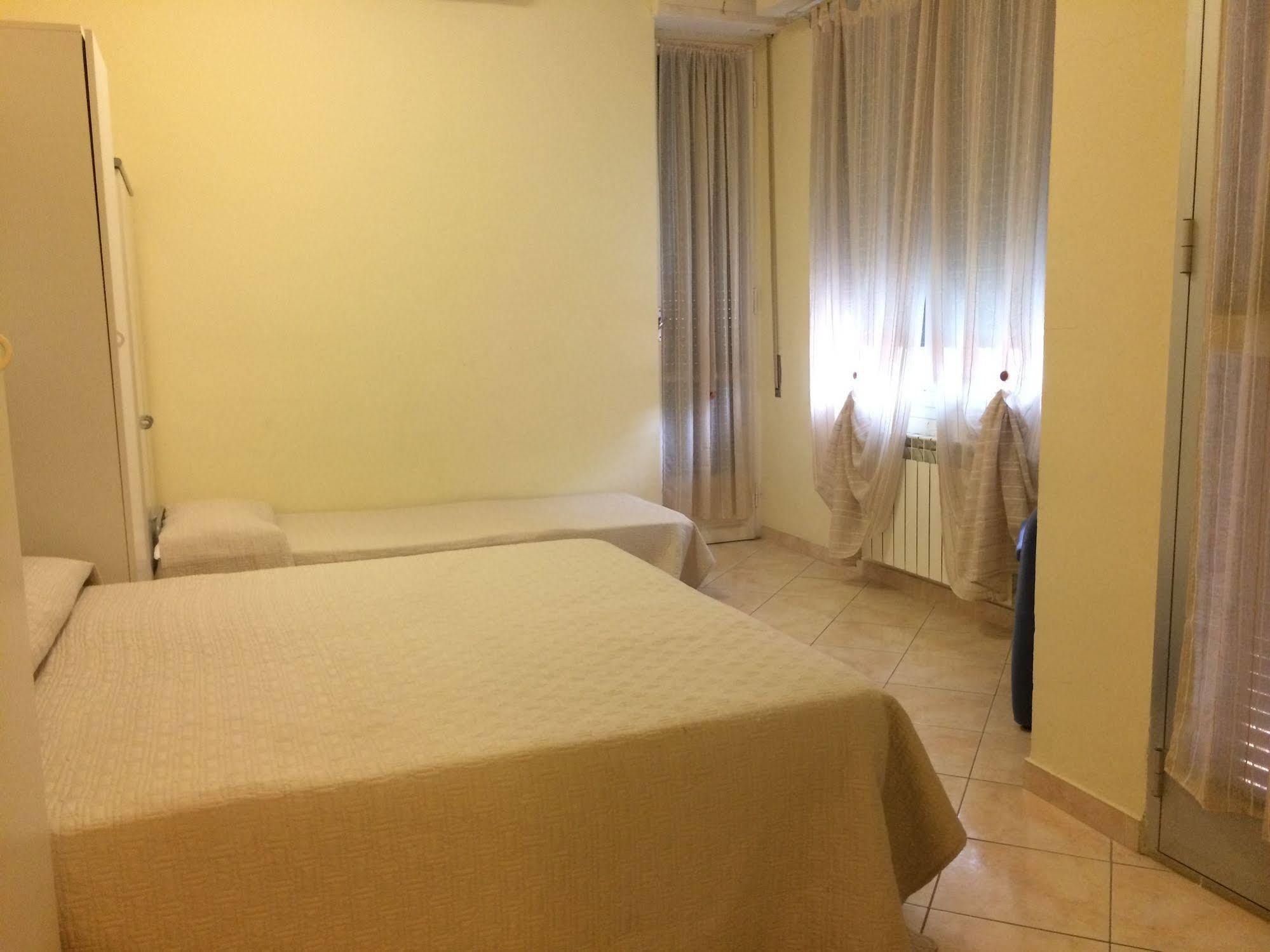 בורדיגרה Hotel Lora Rda Luxury מראה חיצוני תמונה